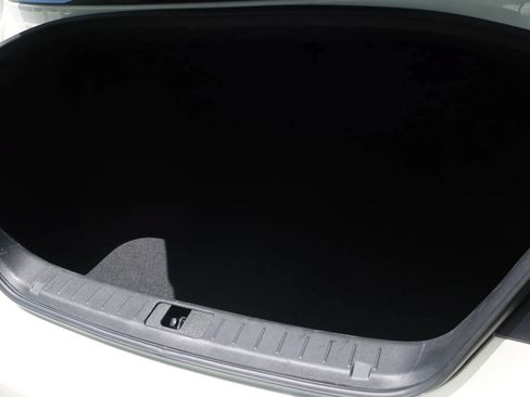 Used 2019 INFINITI Q70 Luxe w/ Sport Package RWD image 17