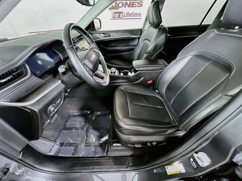 Used 2022 Jeep Grand Cherokee L Limited AWD/4WD image 27