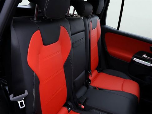 New 2026 Mercedes-Benz GLB 35 AMG 4MATIC image 15