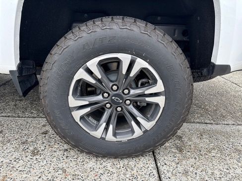 Used 2021 Chevrolet Colorado Z71 AWD/4WD image 5