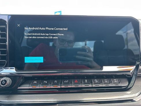 Used 2024 Chevrolet Silverado 1500 ZR2 w/ Technology Package image 43