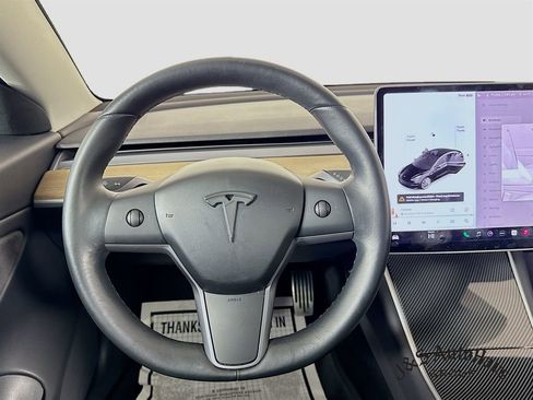 Used 2018 Tesla Model 3 Long Range image 12