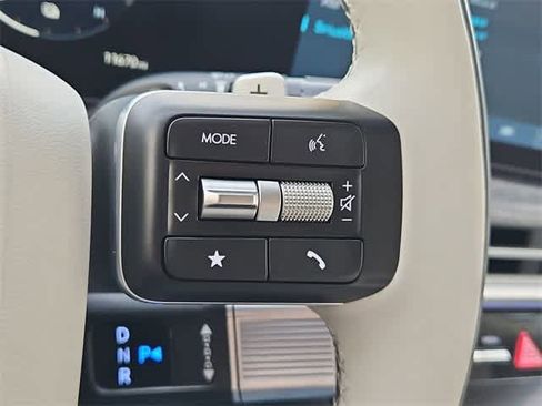 Certified 2025 Hyundai Santa Fe Calligraphy image 26