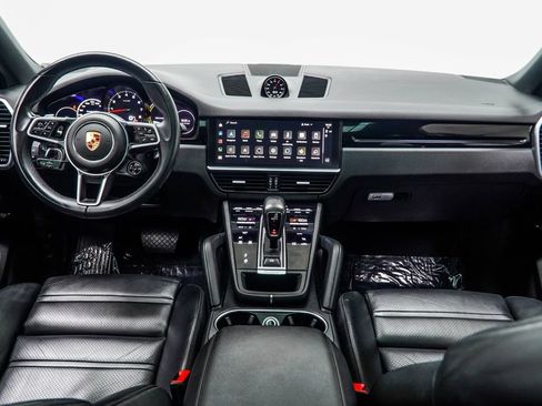 Used 2023 Porsche Cayenne Coupe AWD/4WD image 5