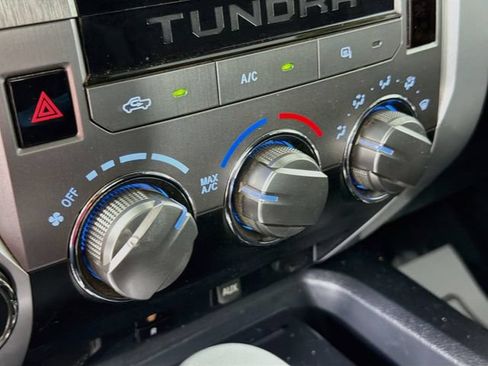 Used 2018 Toyota Tundra SR5 AWD/4WD image 15
