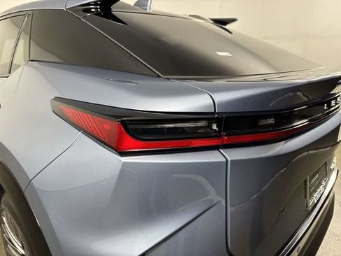 Used 2023 Lexus RZ 450e Premium image 33