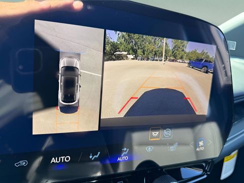 New 2026 Chevrolet Blazer EV LT w/ Super Cruise Package image 11