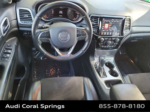 Used 2020 Jeep Grand Cherokee Altitude image 10