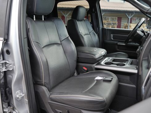 Used 2016 RAM 2500 Limited image 28