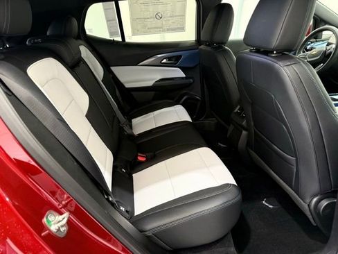 New 2026 Chevrolet Equinox EV LT image 24