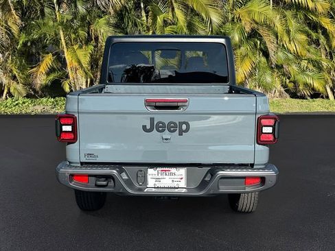 New 2026 Jeep Gladiator Sport image 4