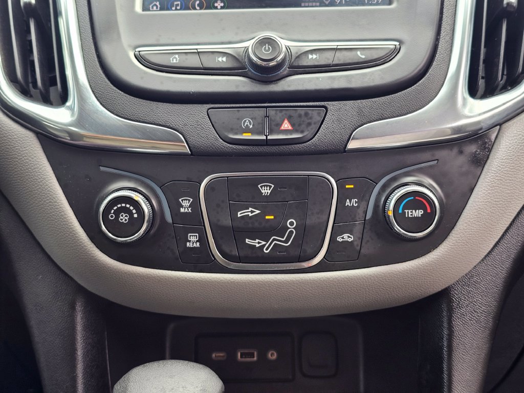 Used 2024 Chevrolet Equinox LS FWD image 22