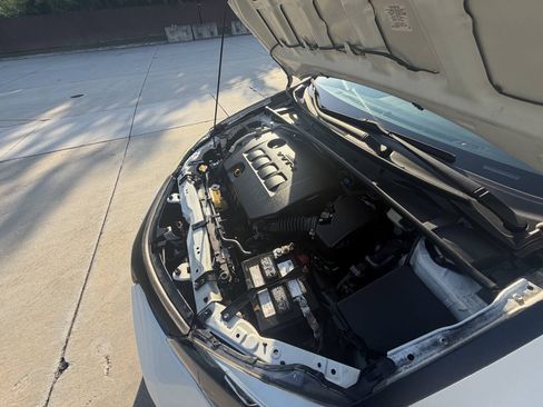Used 2017 Toyota Corolla SE 50th Anniversary FWD image 32
