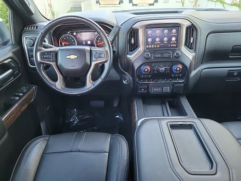 Used 2019 Chevrolet Silverado 1500 High Country w/ Technology Package image 40