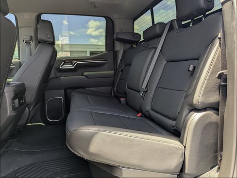 Certified 2022 Chevrolet Silverado 1500 LT Trail Boss w/ LT Trail Boss Premium Package AWD/4WD image 16