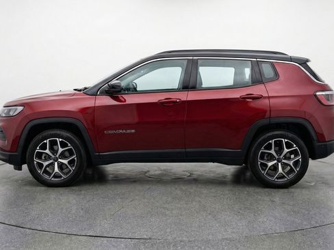 Used 2025 Jeep Compass Limited AWD/4WD image 5