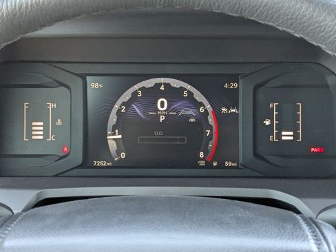 Used 2025 Toyota Tacoma SR5 AWD/4WD image 21