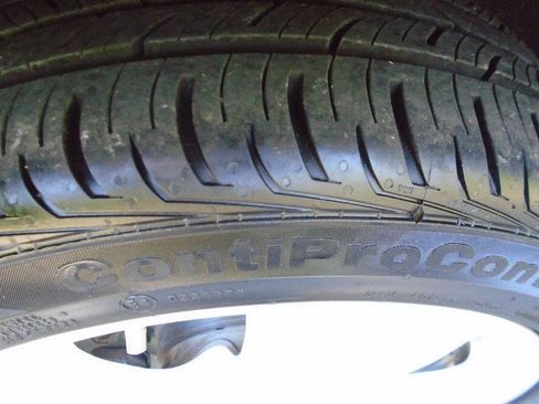 Used 2009 Mercedes-Benz C 300 Sedan image 33