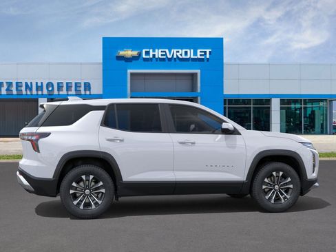 New 2026 Chevrolet Equinox LT image 5