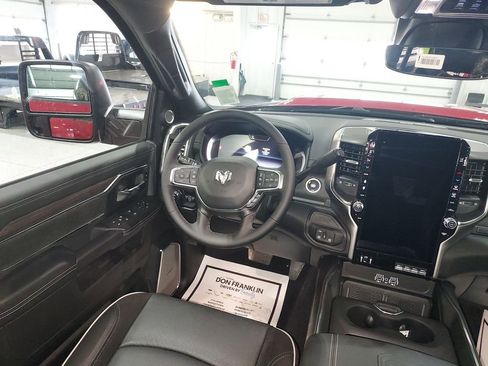 New 2026 RAM 2500 Laramie AWD/4WD image 16