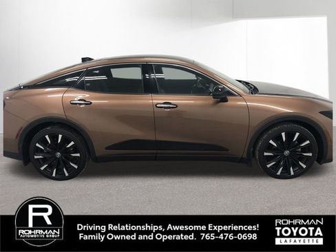 Used 2023 Toyota Crown Platinum image 8