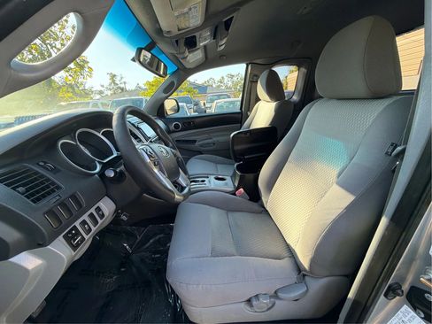 Used 2014 Toyota Tacoma 4x4 Access Cab V6 image 12