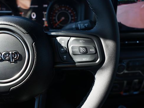 New 2026 Jeep Gladiator Sport image 18