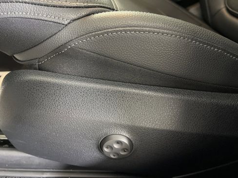 Certified 2025 Mercedes-Benz GLC 300 4MATIC image 3