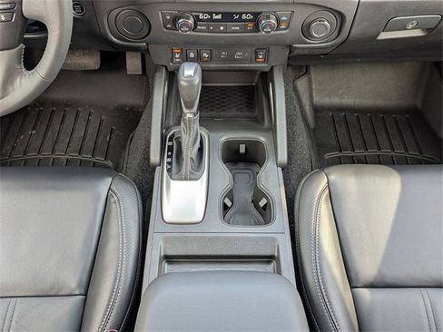 Used 2024 Nissan Frontier SL w/ Technology Package image 20