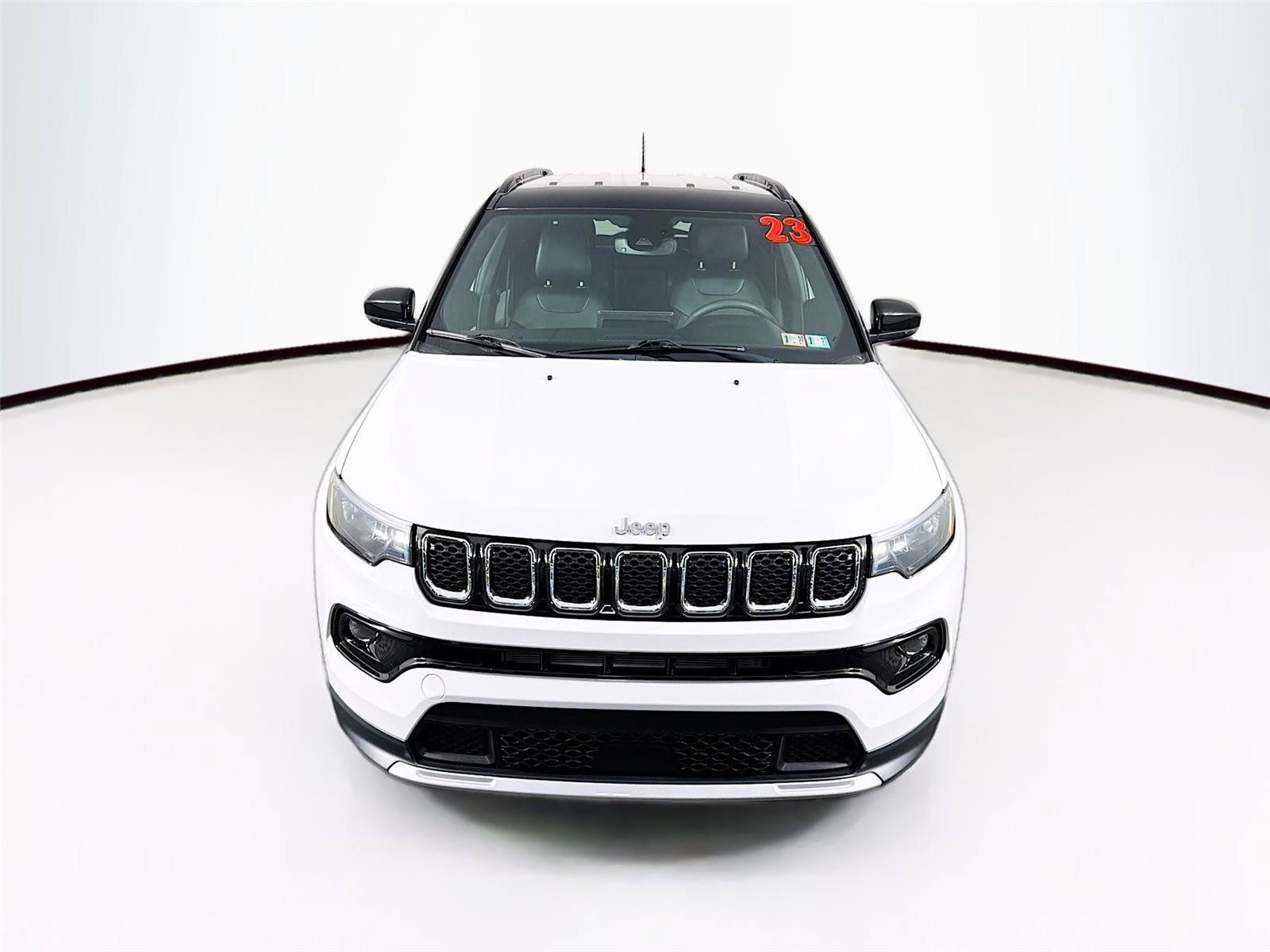 Used 2023 Jeep Compass Limited w/ Elite Group AWD/4WD image 13