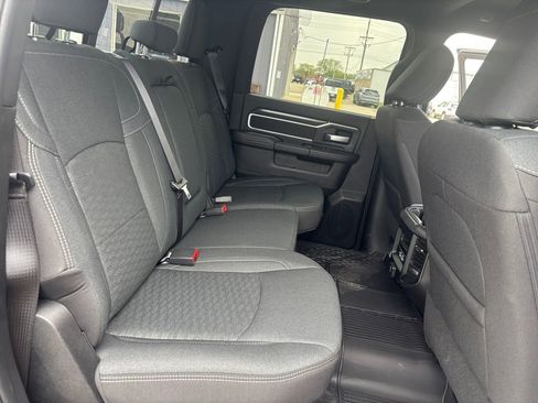 New 2025 RAM 2500 Big Horn AWD/4WD image 33