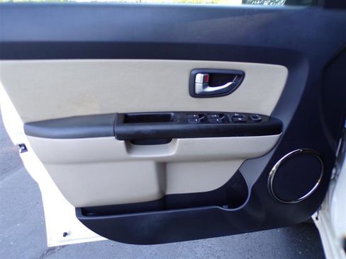 Used 2012 Kia Soul ! FWD image 13