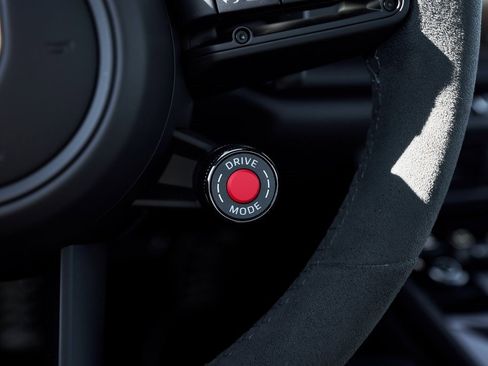 Used 2025 Porsche 911 Carrera 4 GTS w/ Premium Package image 49