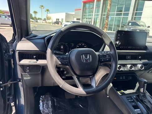 Used 2025 Honda CR-V Sport-L image 14
