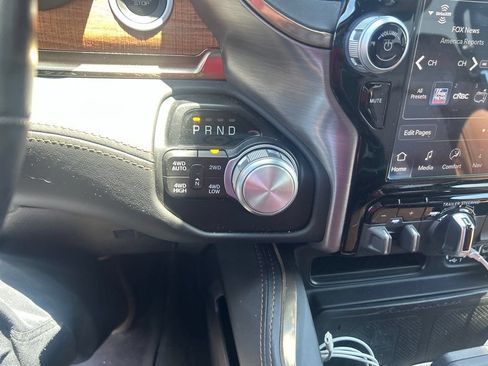 Used 2022 RAM 1500 Limited AWD/4WD image 9