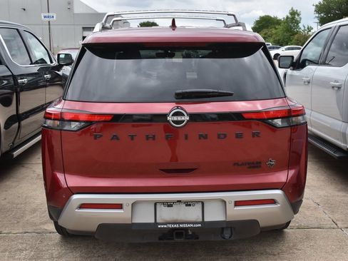 Used 2023 Nissan Pathfinder Platinum AWD/4WD image 6