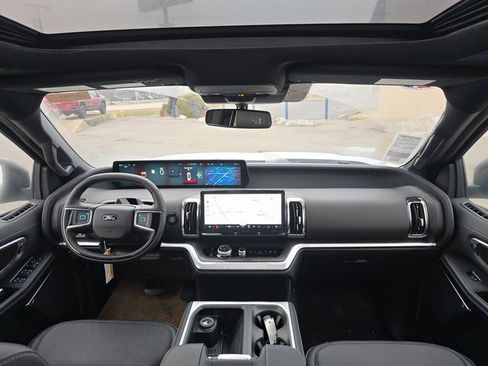 New 2025 Ford Expedition Max Platinum w/ Stealth Performance Package image 26