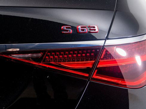 Used 2025 Mercedes-Benz S 63 AMG S w/ AMG Night Package image 13