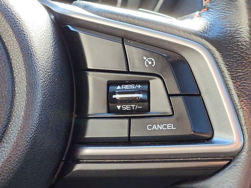 Used 2019 Subaru Crosstrek 2.0i Premium w/ Moonroof Package image 22