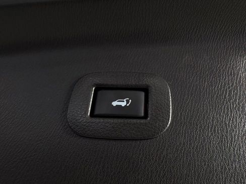 Used 2024 INFINITI QX80 Sensory w/ Cargo Package AWD/4WD image 31