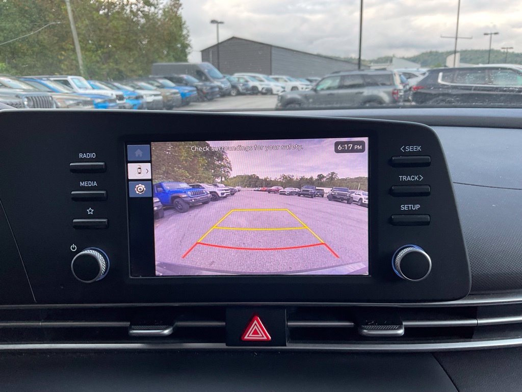 Used 2026 Hyundai Elantra SE w/ Cargo Package FWD image 18