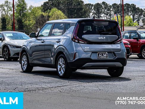 Used 2025 Kia Soul LX w/ LX Technology Package image 7