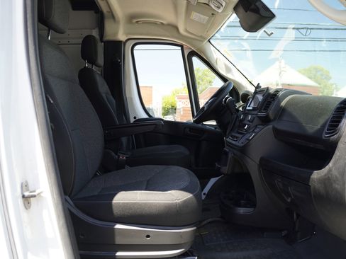 Used 2025 RAM ProMaster 2500 w/ Convenience Group FWD image 26