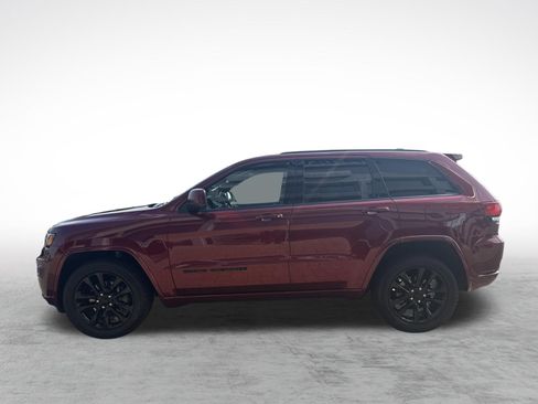 Used 2021 Jeep Grand Cherokee Laredo X AWD/4WD image 5