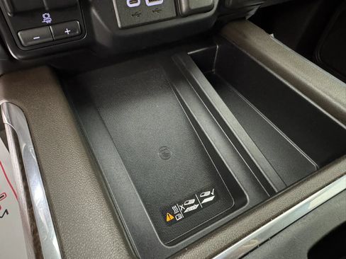 Used 2019 GMC Sierra 1500 Denali w/ Technology Package AWD/4WD image 21