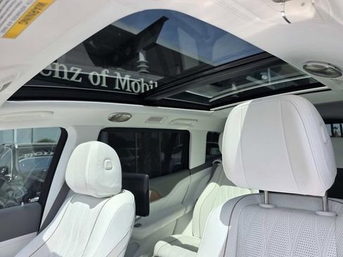 Used 2024 Mercedes-Benz Maybach GLS 600 4MATIC image 13