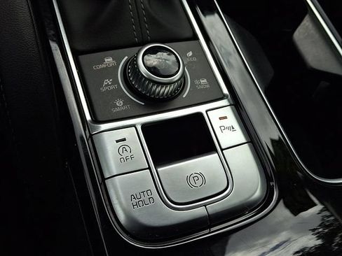 Used 2024 Kia Telluride EX AWD/4WD image 32