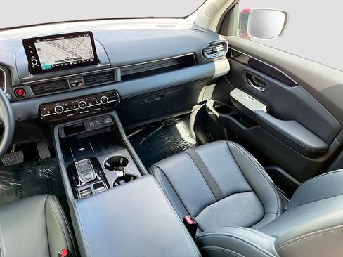 Used 2023 Honda Pilot Touring image 24