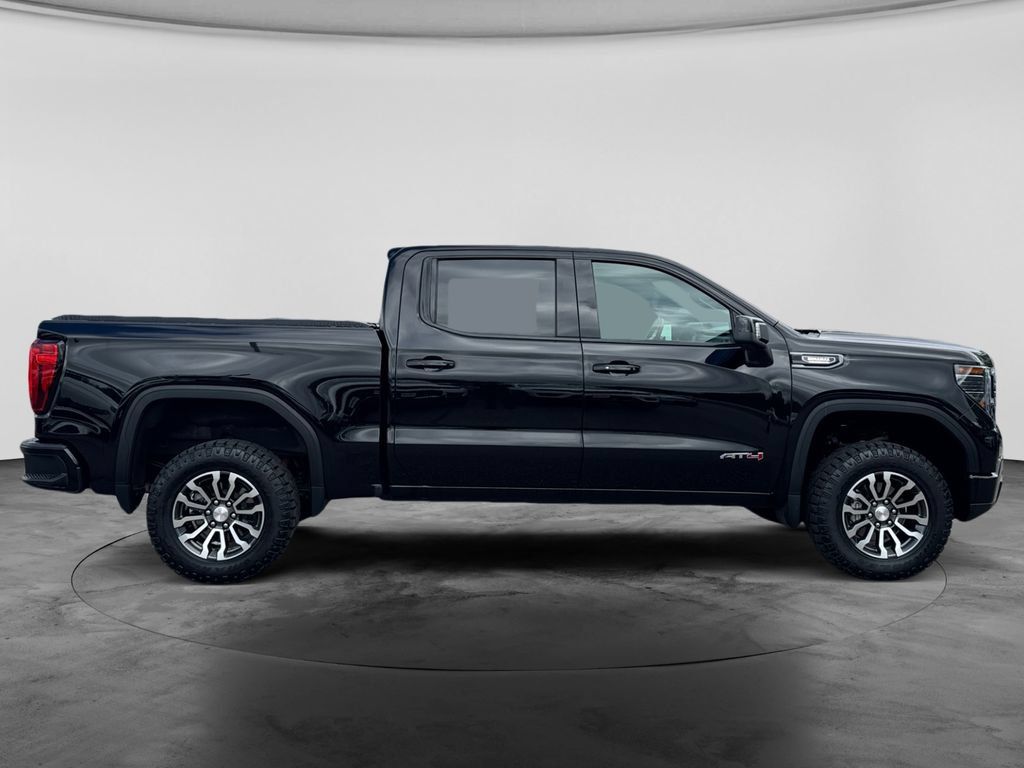 Used 2023 GMC Sierra 1500 AT4 w/ AT4 Premium Package AWD/4WD image 11