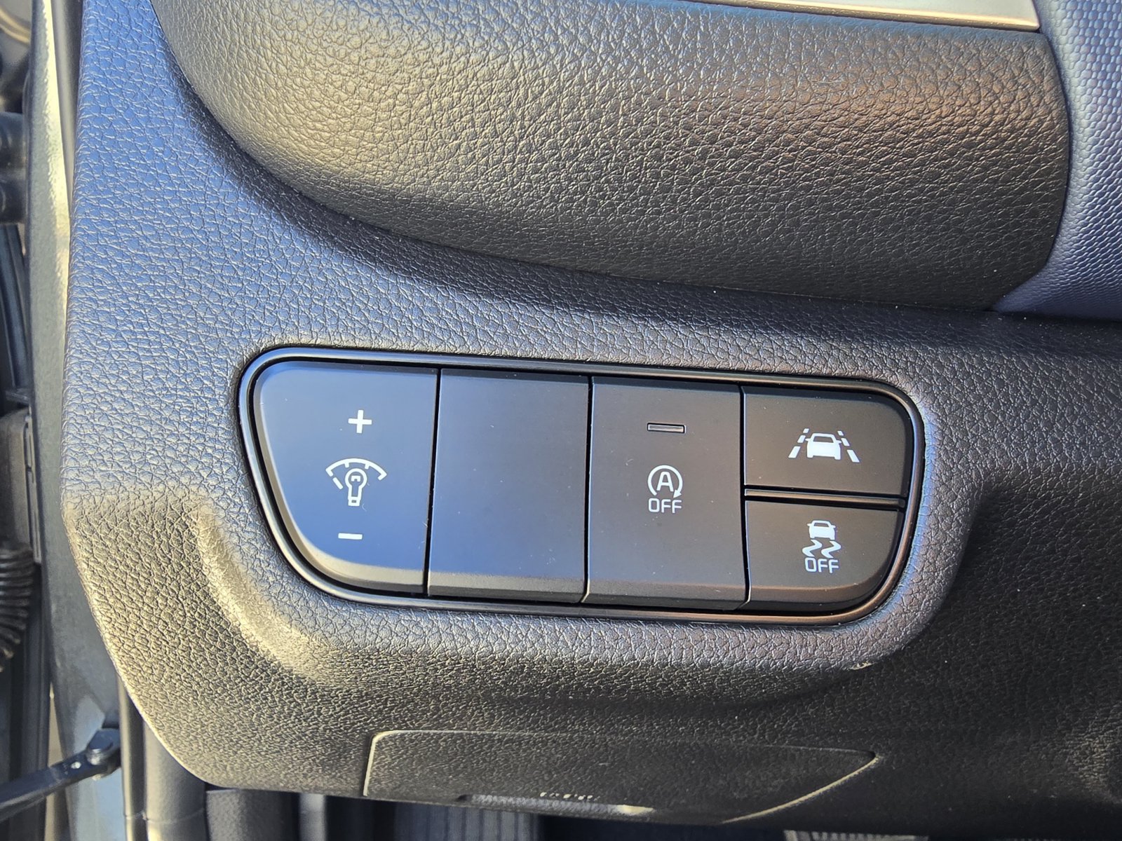Used 2023 Kia Seltos S FWD image 19